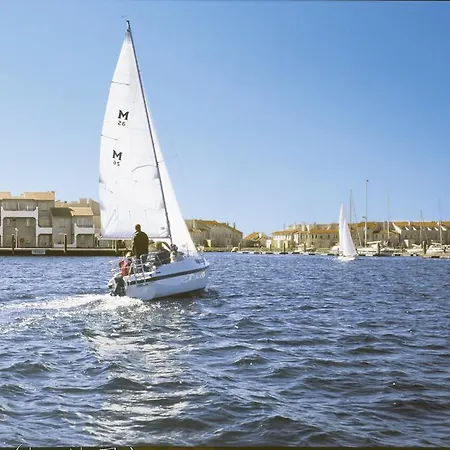 假日公园 Center Parcs Port Zelande 3*