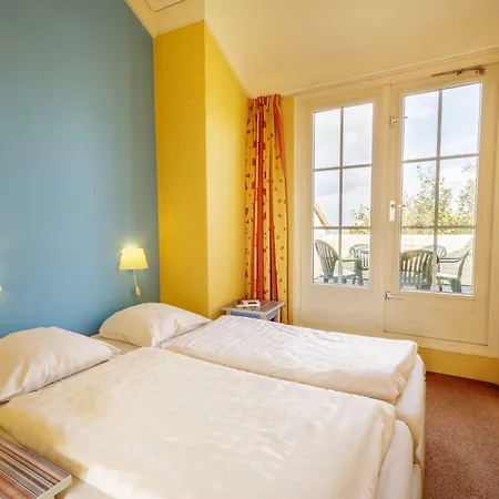 Holiday park Center Parcs Port Zelande Beach 3*