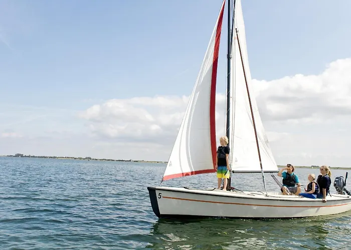 Center Parcs Port Zelande منتزه العطل 3*