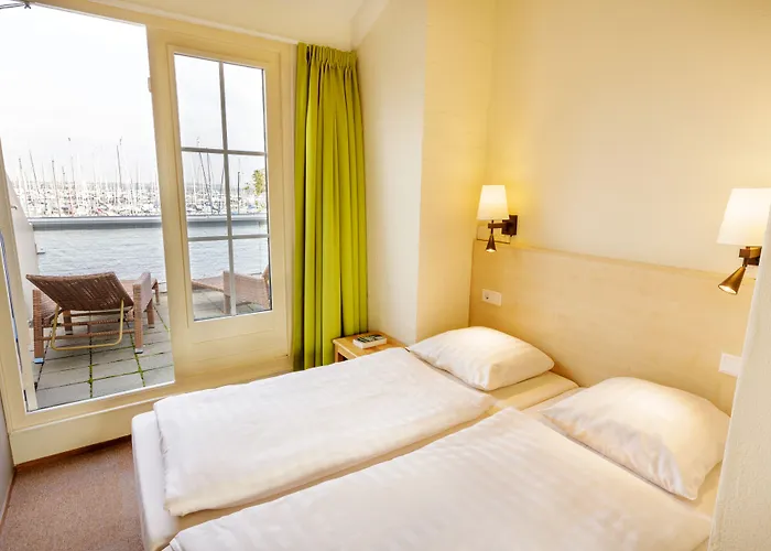 منتزه العطل Center Parcs Port Zelande 3*